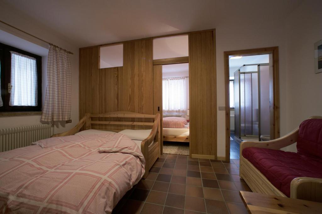 Apartments Gonzaga Canazei Oda fotoğraf